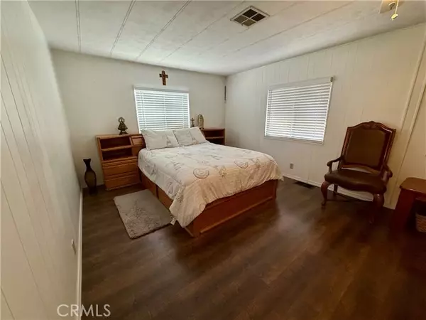 La Verne, CA 91750,2755 Arrow Hwy #111