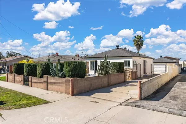 Signal Hill, CA 90755,2283 Gaviota Avenue