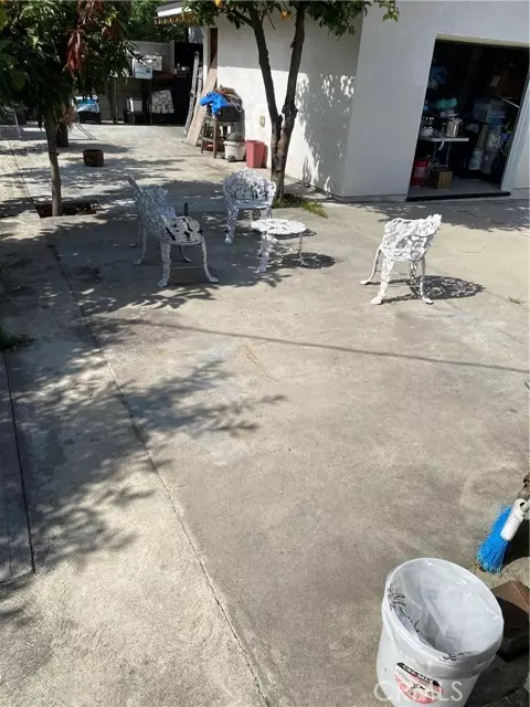 Los Angeles, CA 90003,427 West 92nd Street