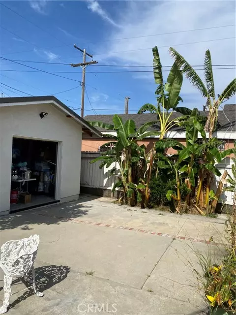 Los Angeles, CA 90003,427 West 92nd Street
