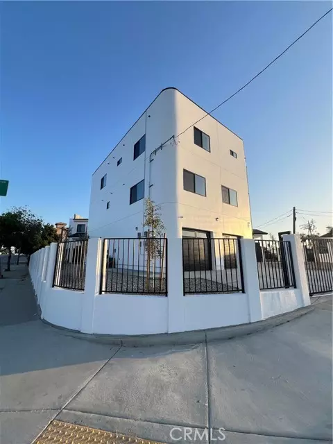 East Los Angeles, CA 90063,4268 Capistrano Way
