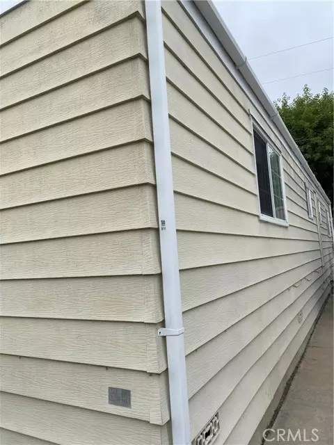 Paramount, CA 90723,8600 Contreras