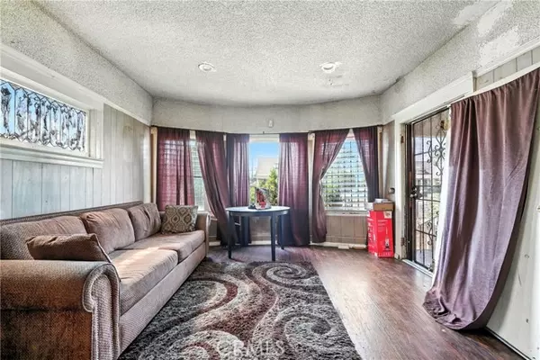 Los Angeles, CA 90011,1459 East 43rd Street