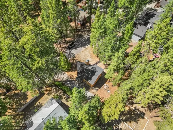 Big Bear Lake, CA 92315,415 Piney Lane