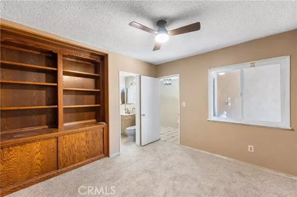 North Hills, CA 91343,9946 Ruffner Avenue