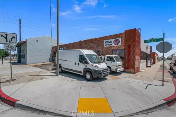 Commerce, CA 90040,5711 Sheila Street