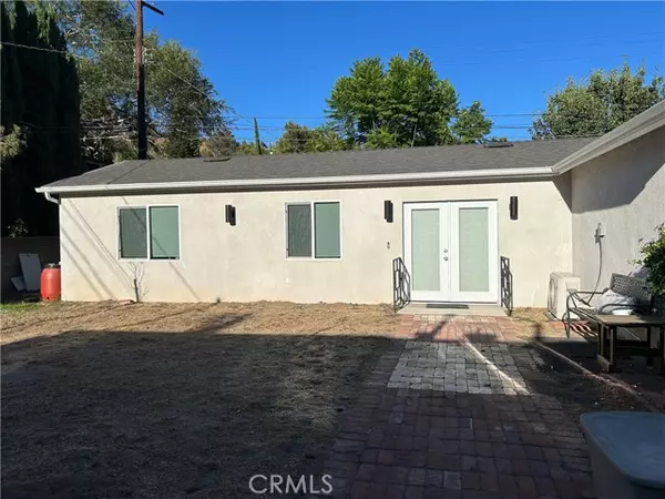 7780 Shadyspring Place, Burbank, CA 91504