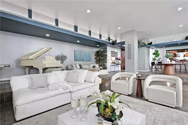 Downey, CA 90241,8434 Quinn Street