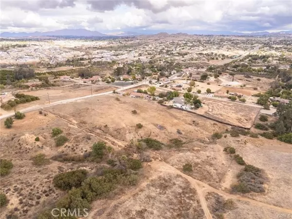 Riverside, CA 92504,0 Winters Ln