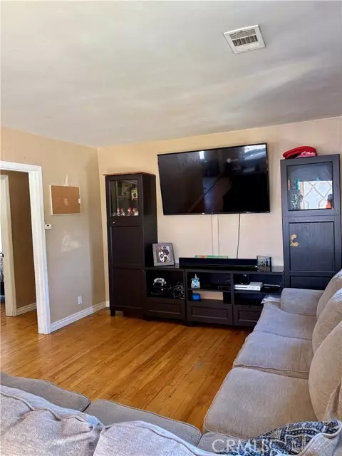 Long Beach, CA 90805,372 East Janice Street