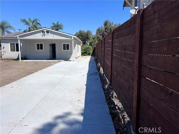Santa Ana, CA 92703,1727 SANTA ANA Boulevard