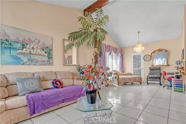 South Gate, CA 90280,9301 Karmont Avenue