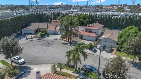 South Gate, CA 90280,9301 Karmont Avenue