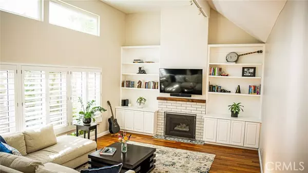 5660 Etiwanda Avenue, Tarzana, CA 91356