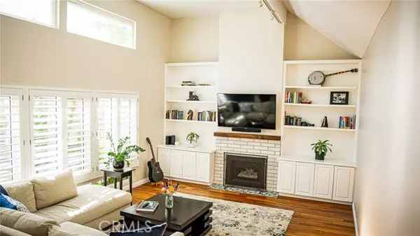 5660 Etiwanda Avenue, Tarzana, CA 91356