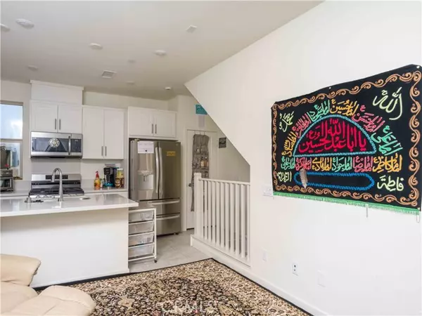 Placentia, CA 92870,1571 Lima Way