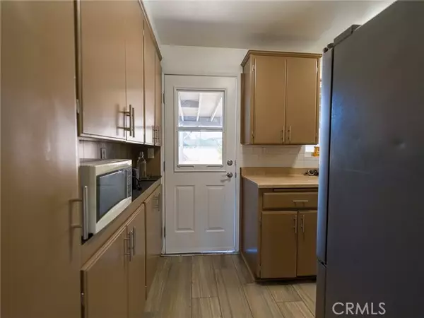 Rialto, CA 92377,18464 Banyon Avenue