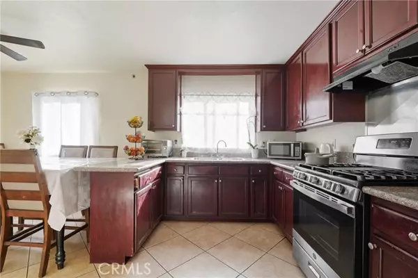 Compton, CA 90220,409 West Cedar St