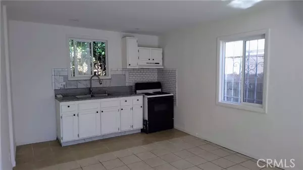 Los Angeles, CA 90002,8915 McKinley