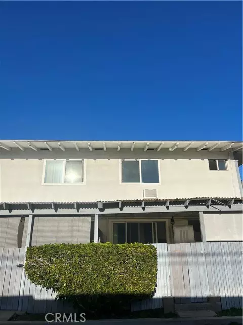 305 North Acacia Avenue, Fullerton, CA 92831