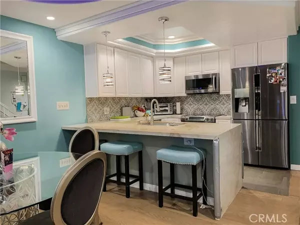 Long Beach, CA 90803,6314 South Marina Pacifica South