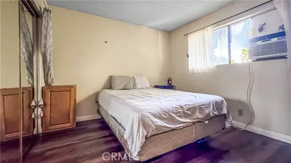 El Monte, CA 91732,11919 Deana