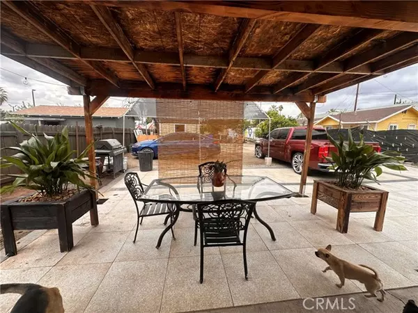 San Bernardino, CA 92410,950 North Mountain View