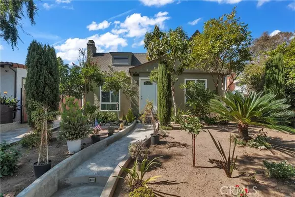 Los Angeles, CA 90034,2807 South Bedford