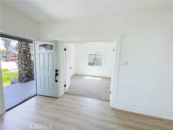 Pomona, CA 91767,873 North Towne