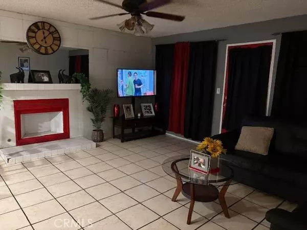 Palmdale, CA 93550,38226 Carolside