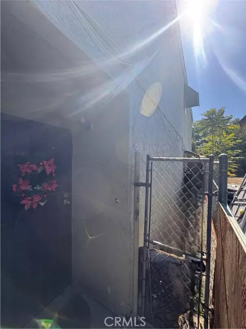 Los Angeles, CA 90059,2110 East 113th