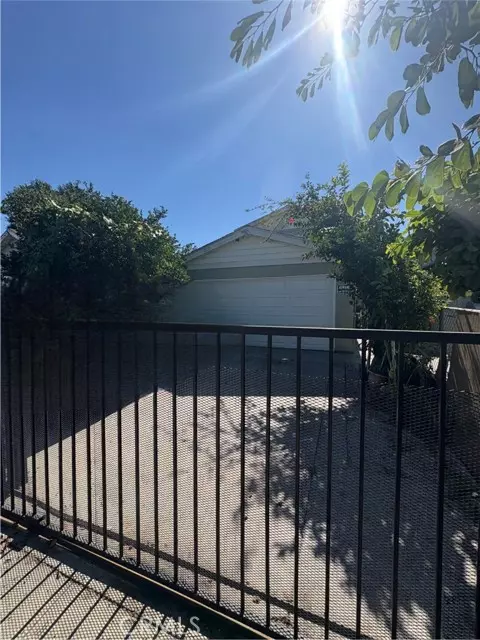 Los Angeles, CA 90059,2110 East 113th