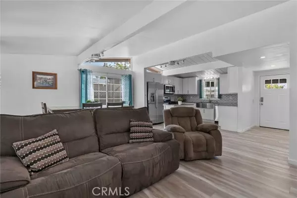 Covina, CA 91722,217 West Alcross Street