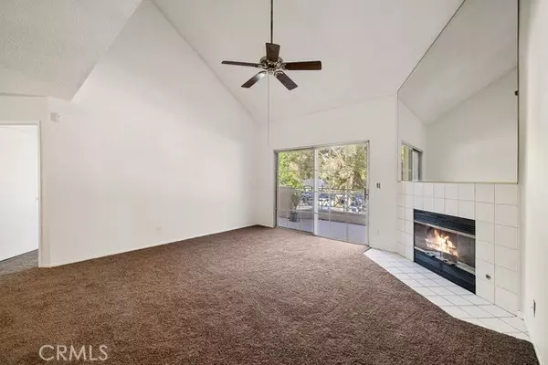 Valencia, CA 91355,23807 Del Monte Drive