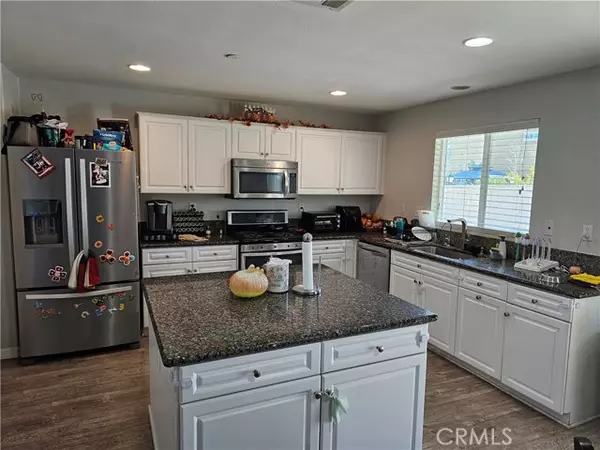 Lancaster, CA 93535,43238 Elizabeth