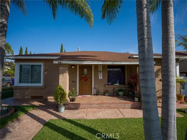 San Diego, CA 92102,891 Morrison