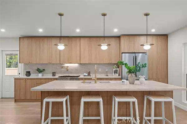 Long Beach, CA 90808,5312 East Flagstone