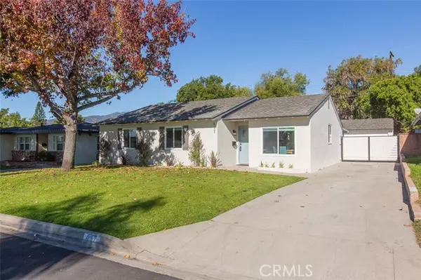 Glendora, CA 91741,417 West Leeside