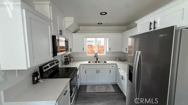 Los Angeles, CA 90002,9412 Wilmington Avenue