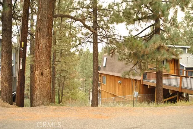 112 Winding Lane, Big Bear City, CA 92314