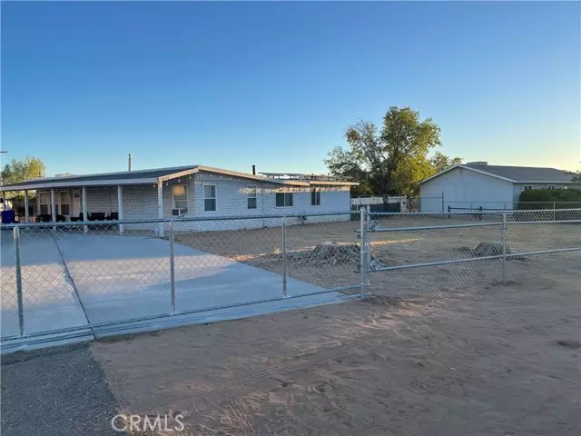 22208 Broken Lance Road, Apple Valley, CA 92307