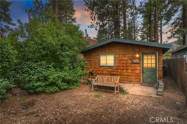 325 West Country Club Boulevard, Big Bear City, CA 92314