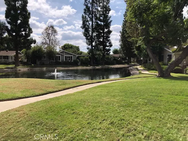 1537 Wood LK, Santa Ana, CA 92705