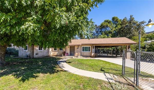 2369 Naples Avenue, Mentone, CA 92359