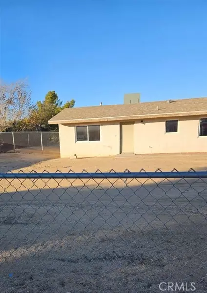 20988 Teton Road, Apple Valley, CA 92308