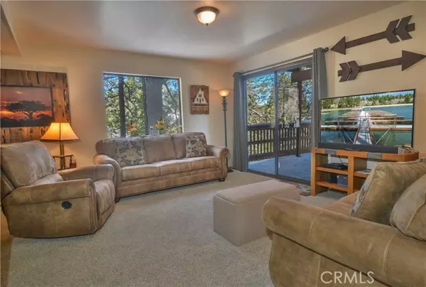 Lake Arrowhead, CA 92352,864 Nadelhorn Drive