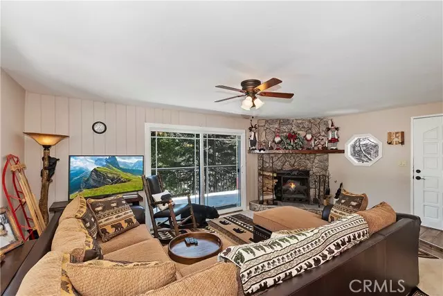 Lake Arrowhead, CA 92352,725 Oakmont Lane