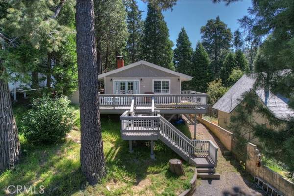 897 Big Oak Road, Crestline, CA 92325