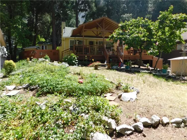 39525 CANYON Drive, Forest Falls, CA 92339