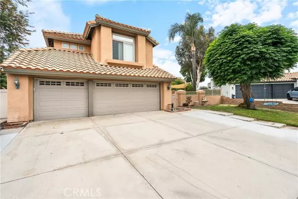 28271 Saiga Court, Highland, CA 92346